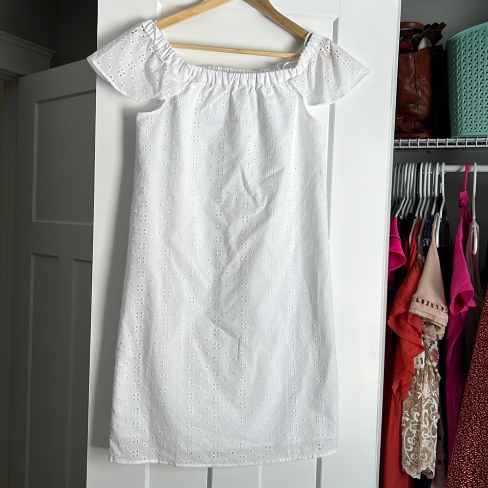 Size XXS JCrew white off the shoulder eyelet dress. Never worn new with tags